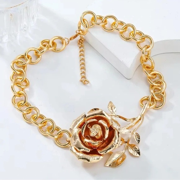 Anthropologie Metallic Rose Elegance Gold Bold Floral Statement Necklace - Picture 9 of 9
